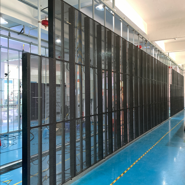 広告ビデオウォールP3.91-P7.81パネルフィルムスクリーン屋内ガラス透明LEDディスプレイ